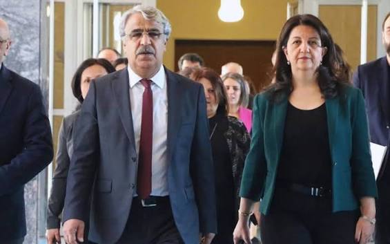 DEM Parti İmralı Heyeti üyeleri Pervin Buldan, Mithat Sancar ve