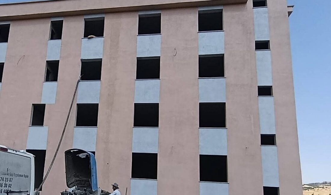 Diyarbakır'ın Çermik ilçesinde müftülük tarafından yaptırılan dört katlı yatılı Kur'an