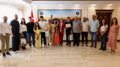 Diyarbakır Büyükşehir Belediyesi Eşbaşkanı Serra Bucak, LGS’de 500 tam puan