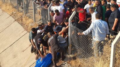 Diyarbakır'ın merkez Bağlar ilçesinde serinlemek için sulama kanalına giren 22
