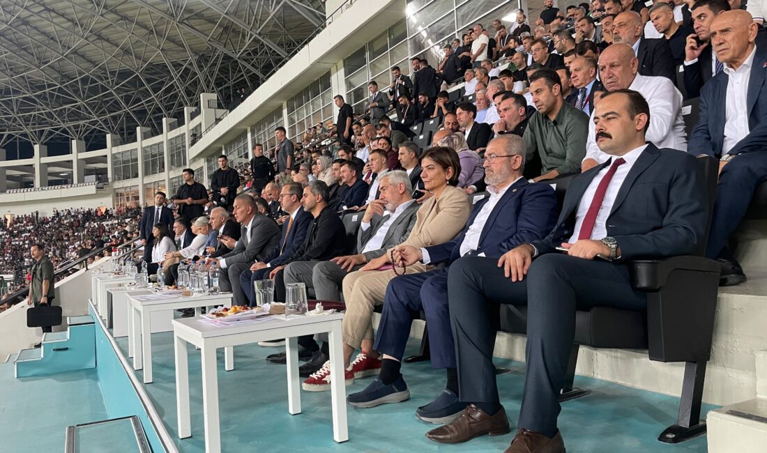 Diyarbakır Vali Yardımcısı Yusuf Melikşah Aydın, geride bırakılan Amed Sportif