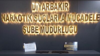 Diyarbakır'da, yuttukları 1 kilo 280 gram uyuşturucu madde ile yakalanan