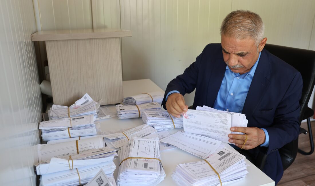 Diyarbakır'ın Bağlar ilçesine bağlı Bağcılar Mahallesi muhtarı Şeyhmus Şirdenli, muhtarlığa