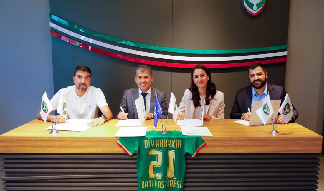 Amedspor Diyarbakır Özel Batı Hastanesi ile sağlık sponsorluğu anlaşması imzaladı.