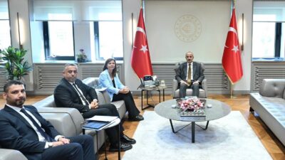 Diyarbakır Büyükşehir Belediye Başkanı Serra Bucak, Ulaştırma ve Altyapı Bakanı