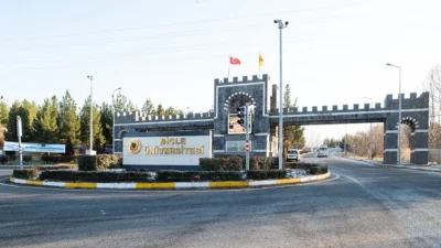 Dicle Üniversitesi son dönemlerde basında yer alan iddialara ilişkin açıklamada