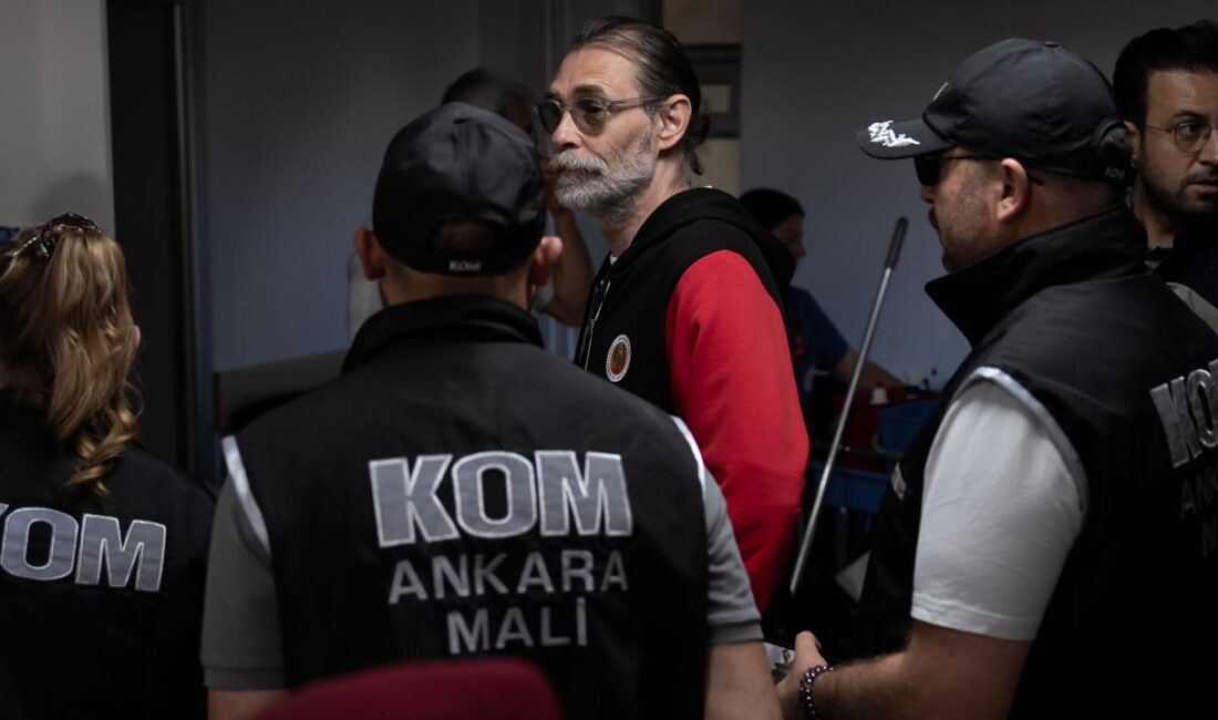 Ankara’nın CHP’li Etimesgut Belediyesi'ne yönelik yürütülen soruşturma kapsamında, “Behzat Ç.”