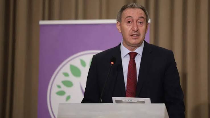 DEM Parti Eş Genel Başkanı Tuncer Bakırhan, Amedspor–Erzurumspor maçı öncesi