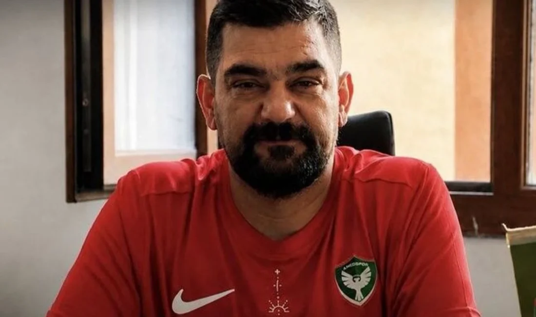 Amedspor’un Azadi Grubu üyelerinden Muhittin Kaya’nın vefatının ardından sosyal medyada