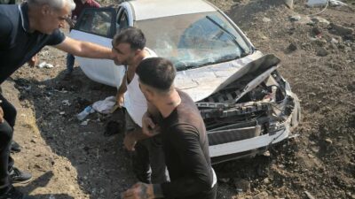 Diyarbakır-Mardin karayolunda meydana gelen iki ayrı trafik kazasında 3 kişi