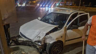 Diyarbakır’da iki otomobilin çarpışması sonucu meydana gelen kazada 7 kişi