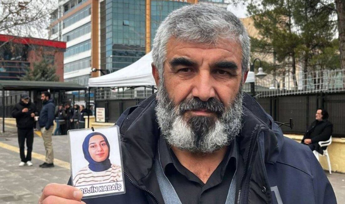 Diyarbakırlı üniversite öğrencisi Rojin Kabaiş'in otopsi raporuna dair açıklama yapan