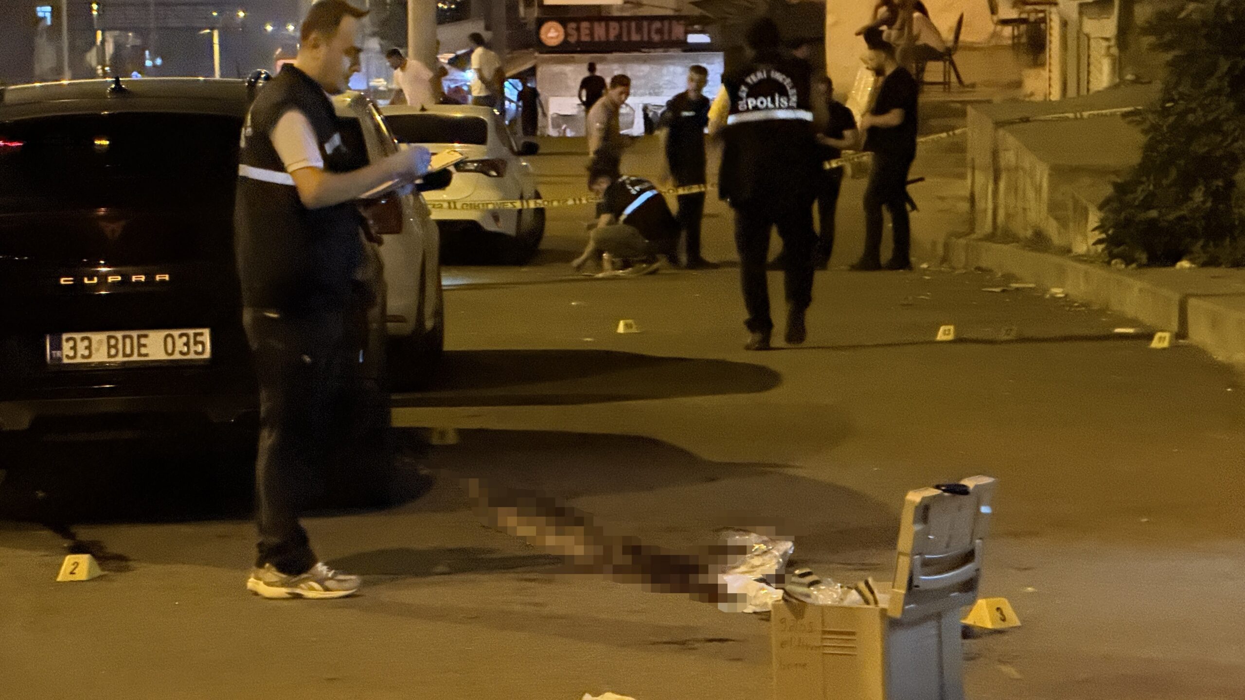 Diyarbakır’ın merkez Yenişehir ilçesinde iki grup arasında çıkan silahlı kavgada