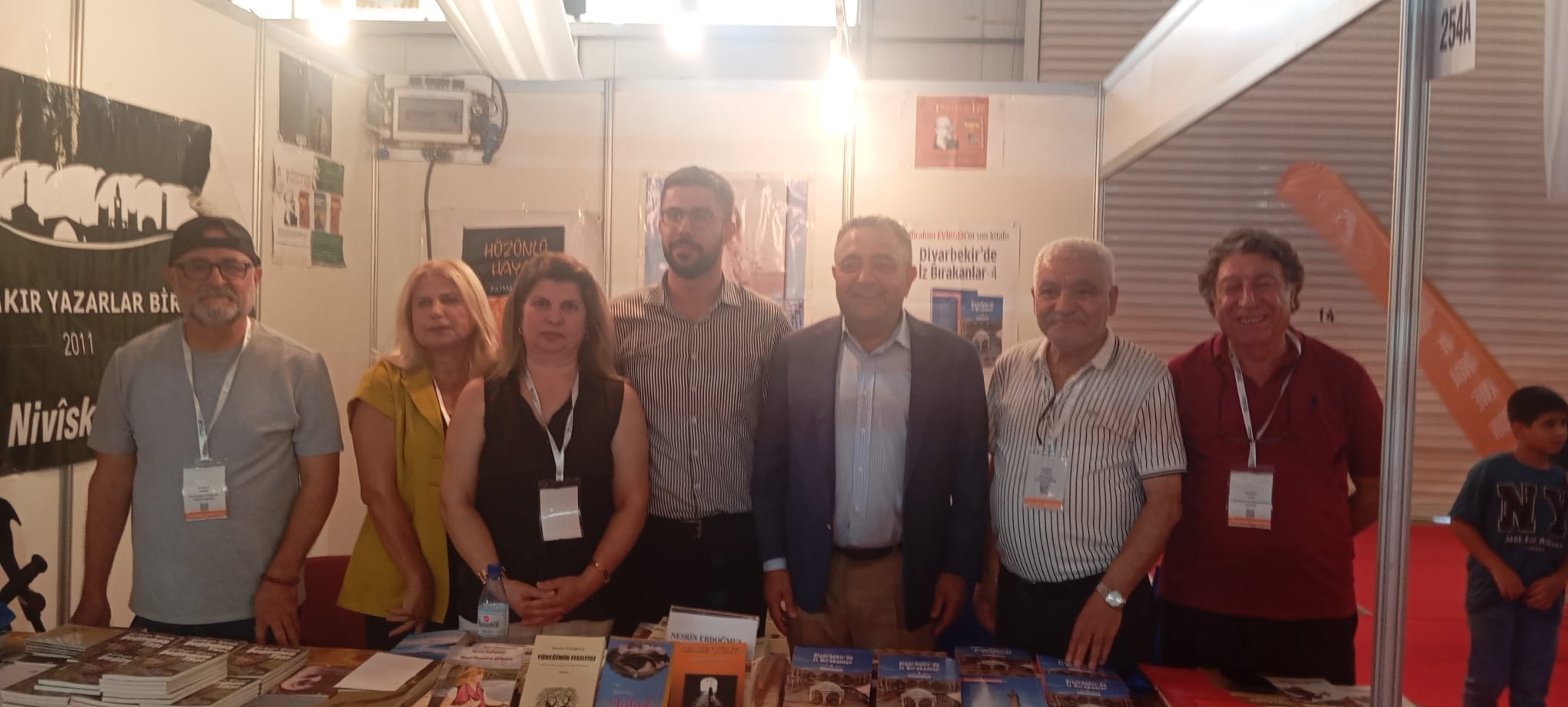 Diyarbakır Yazarlar Birliği standına yoğun ilgi