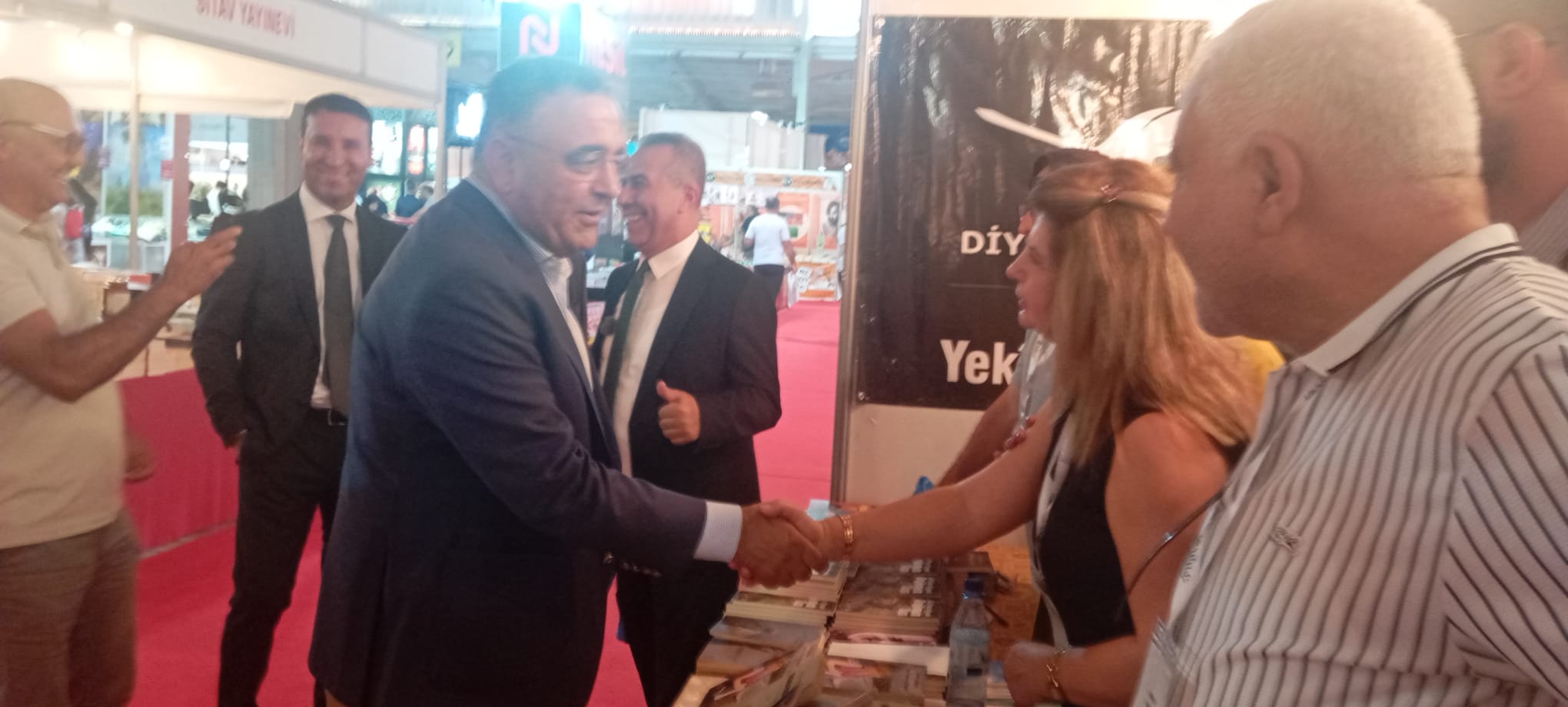 Diyarbakır Yazarlar Birliği standına yoğun ilgi