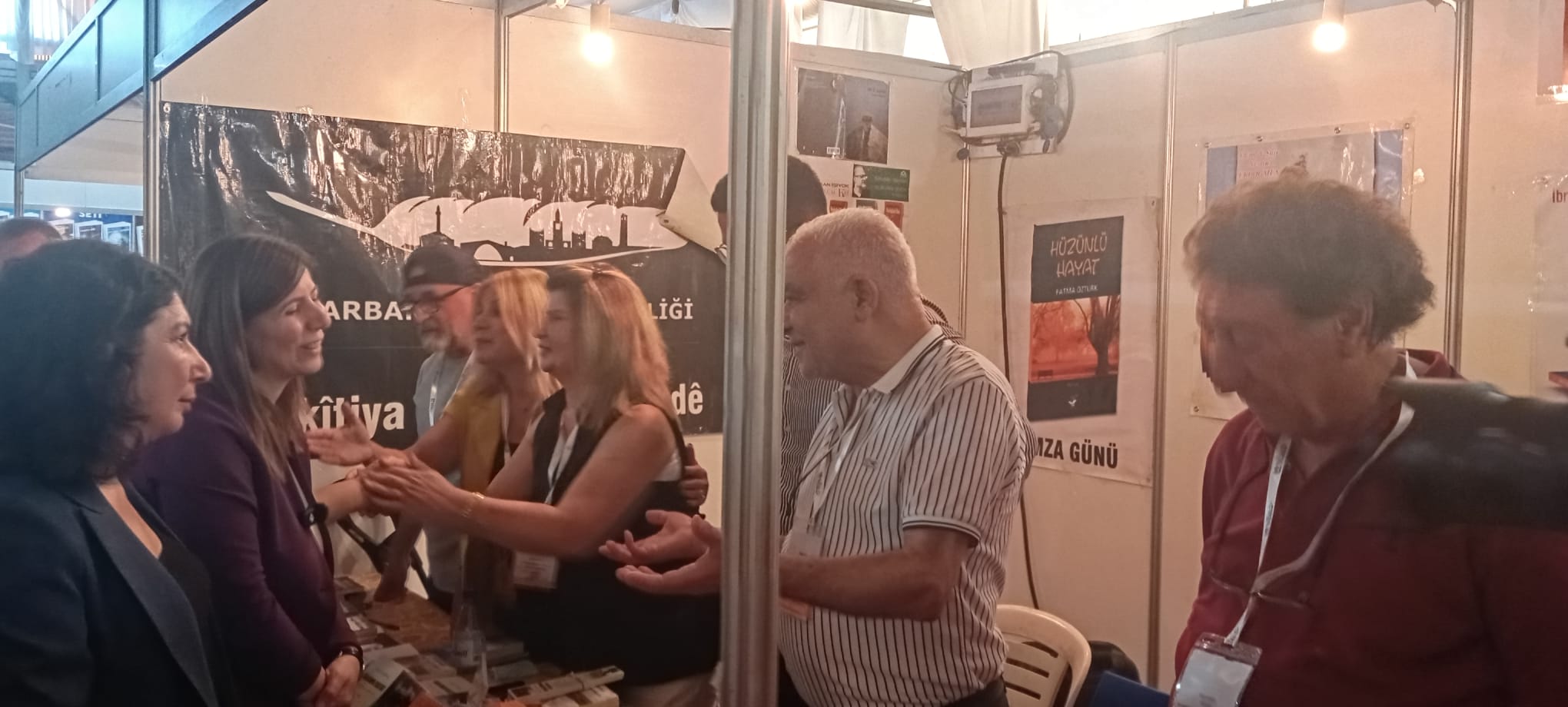 Diyarbakır Yazarlar Birliği standına yoğun ilgi