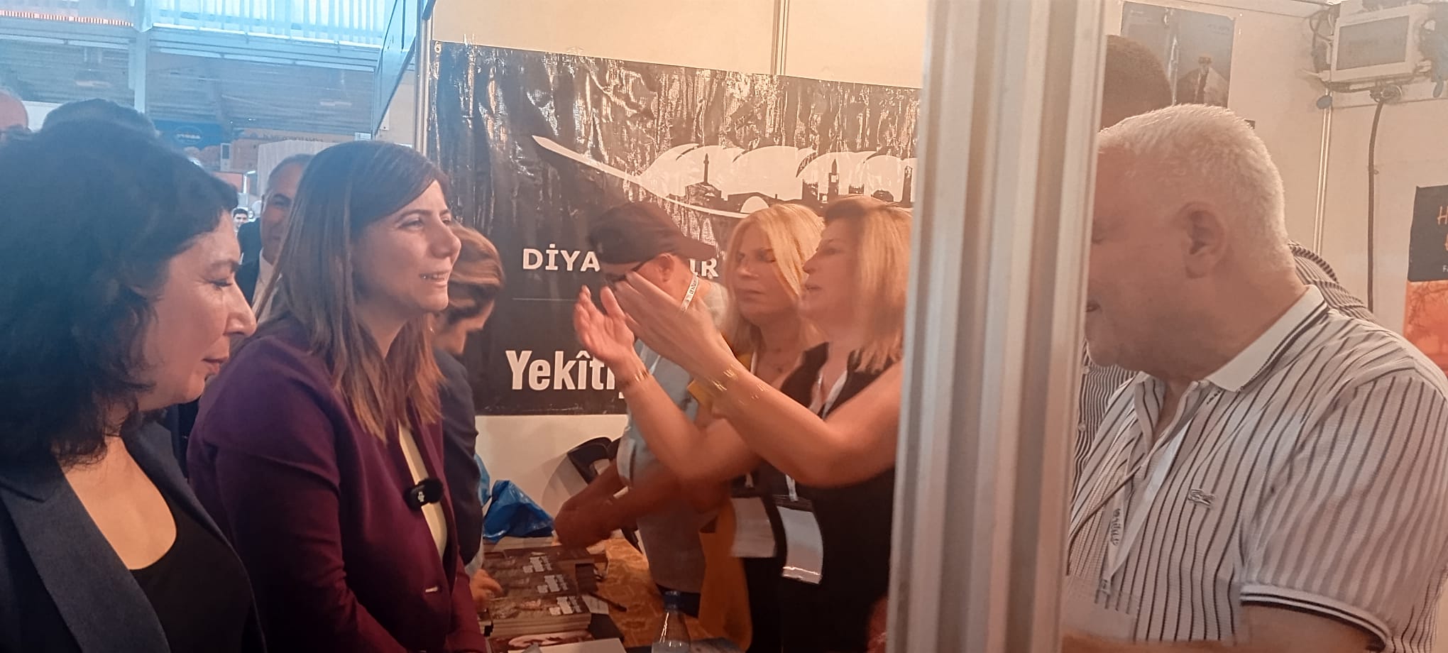 Diyarbakır Yazarlar Birliği standına yoğun ilgi