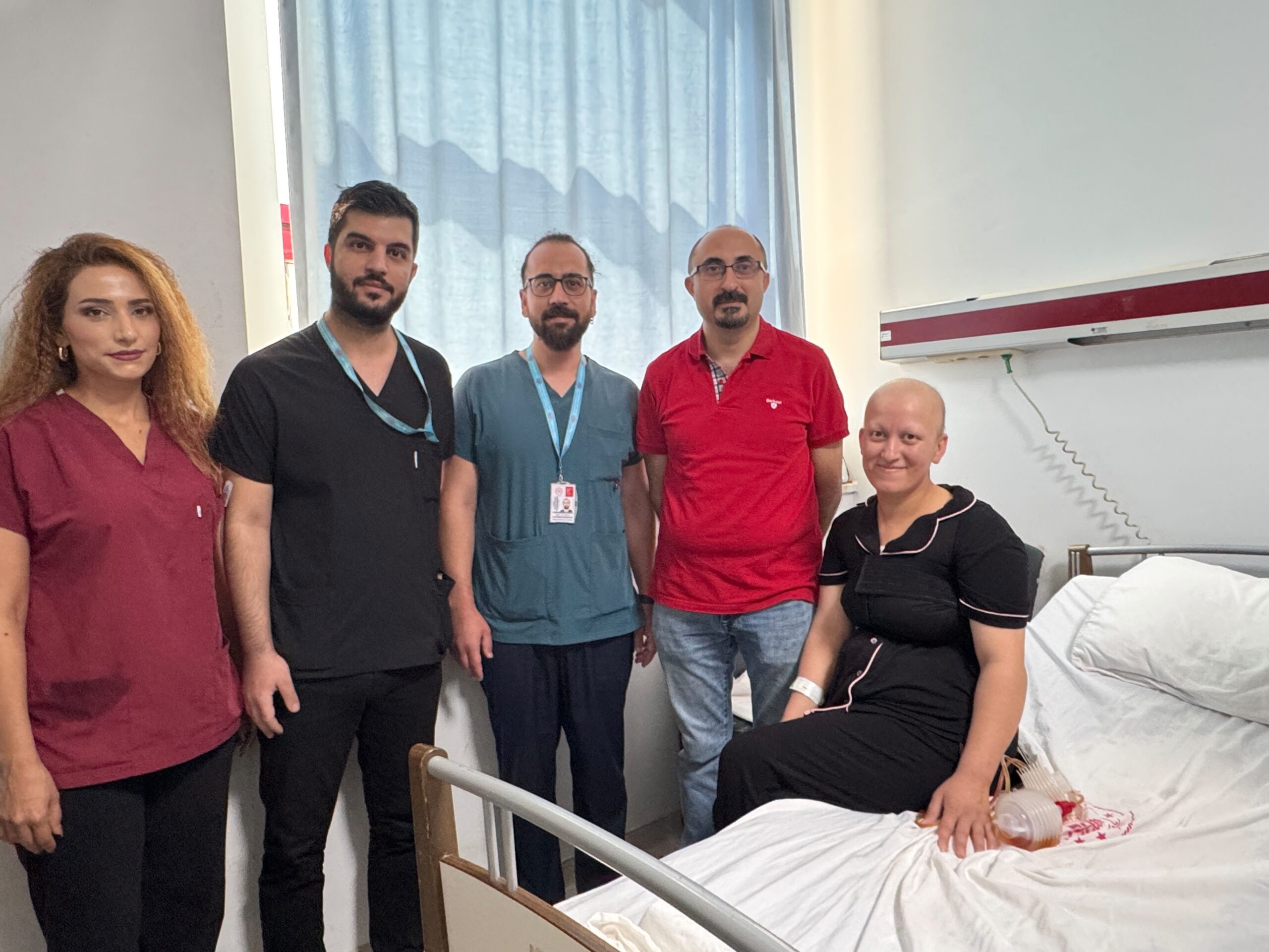 Diyarbakır Gazi Yaşargil Eğitim ve Araştırma Hastanesinde, meme kanseri cerrahisi