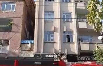 Diyarbakır’ın Bağlar ilçesinde bir evde çıkan yangın, ekiplerin müdahalesi ile