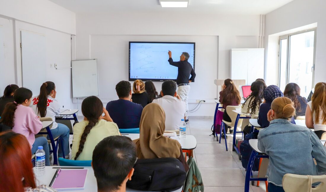 Diyarbakır Büyükşehir Belediyesi bünyesinde faaliyet gösteren Akademi Sur, Akademi Huzurevleri