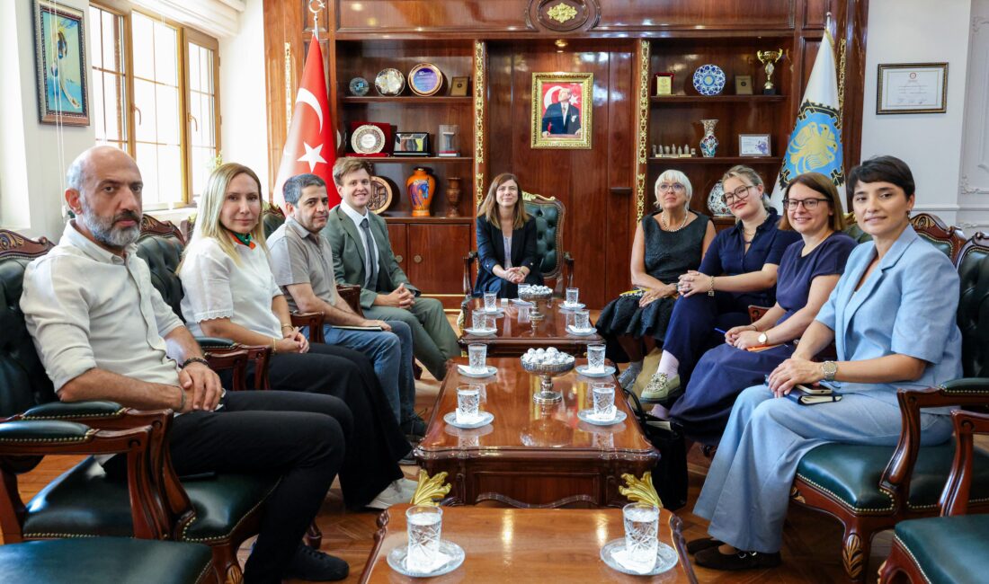 Almanya Federal Meclisi milletvekilleri ile Yeşiller Partisi temsilcilerinden oluşan heyet,