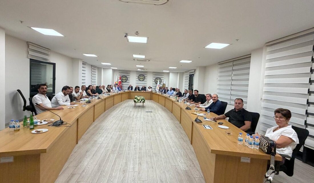 Amedspor İstişare Kurulu Başkanlığına Nesih Aktepe seçildi. DEM Parti Meclis