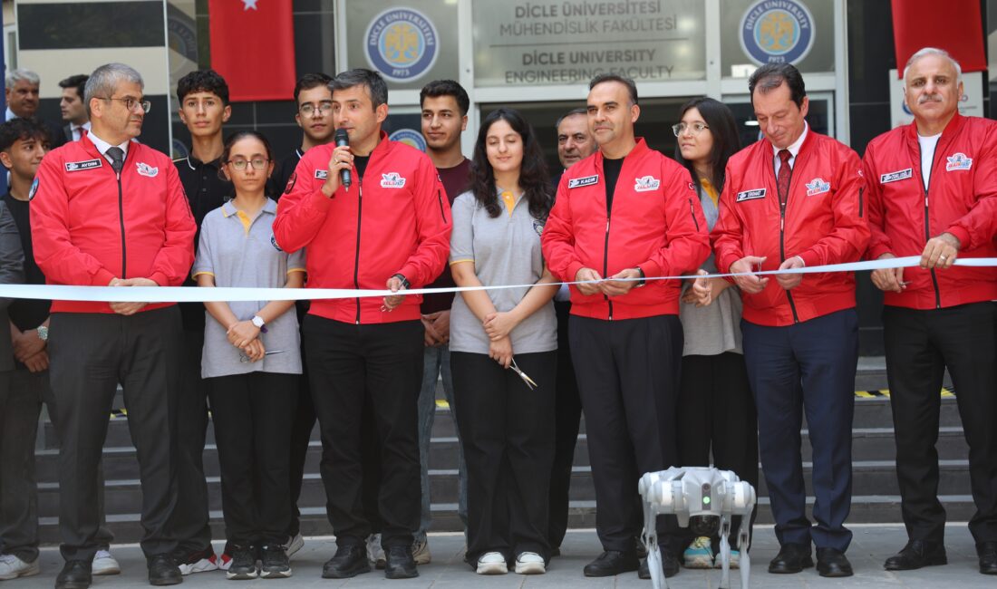 Sanayi ve Teknoloji Bakanı Mehmet Fatih Kacır ile Baykar Yönetim