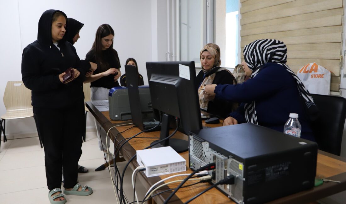 Diyarbakır Büyükşehir Belediyesi, yeni eğitim-öğretim yılında yurtlarda kalan öğrencilerin ulaşım