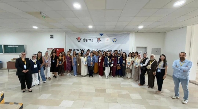 Dicle Üniversitesi Ziya Gökalp Eğitim Fakültesinde yürütülen “Erken Çocukluk Dönemi