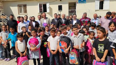 Diyarbakır'ın Dicle İlçe Millî Eğitim Müdürlüğü tarafından Dede İlkokulu'nda İlköğretim