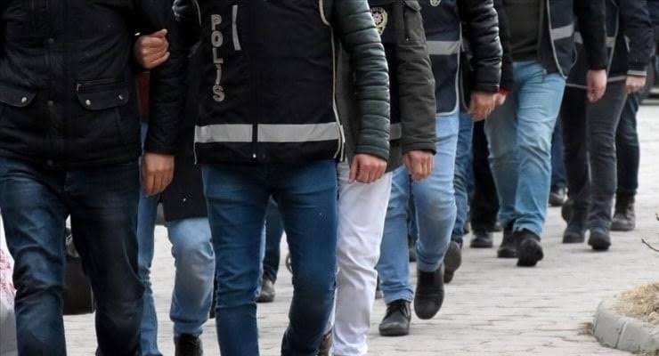 Diyarbakır’ın Bismil ilçesi Pamukçayında 2014’te bulunan kadın kemikleri ve giysinin,