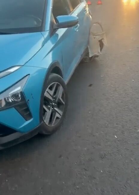 Diyarbakır’da ehliyetsiz olduğu öğrenilen sürücü, dönüş yaparken başka bir araçla