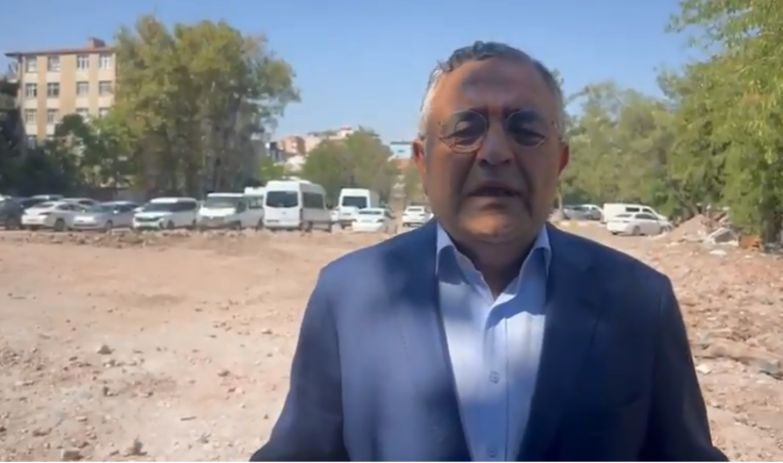 Diyarbakır’ın köklü okullarından Ali Emiri Ortaokulu, depremde ağır hasar alarak