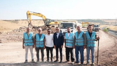 Diyarbakır'ın Eğil İlçe Belediyesi tarafından kentte yol yapım çalışmalarına başlandı.
