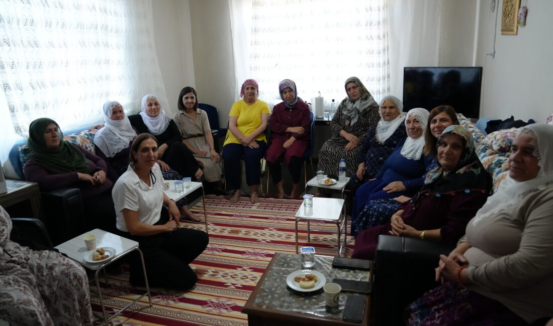 Diyarbakır Büyükşehir Belediyesi Eşbaşkanı Serra Bucak, Fiskaya'da bulunan Dicle Mahallesi'nde