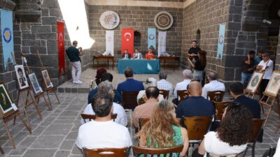 Dicle Üniversitesi Ziya Gökalp Eğitim Fakültesi Resim-İş Eğitimi Bölümü Öğretim