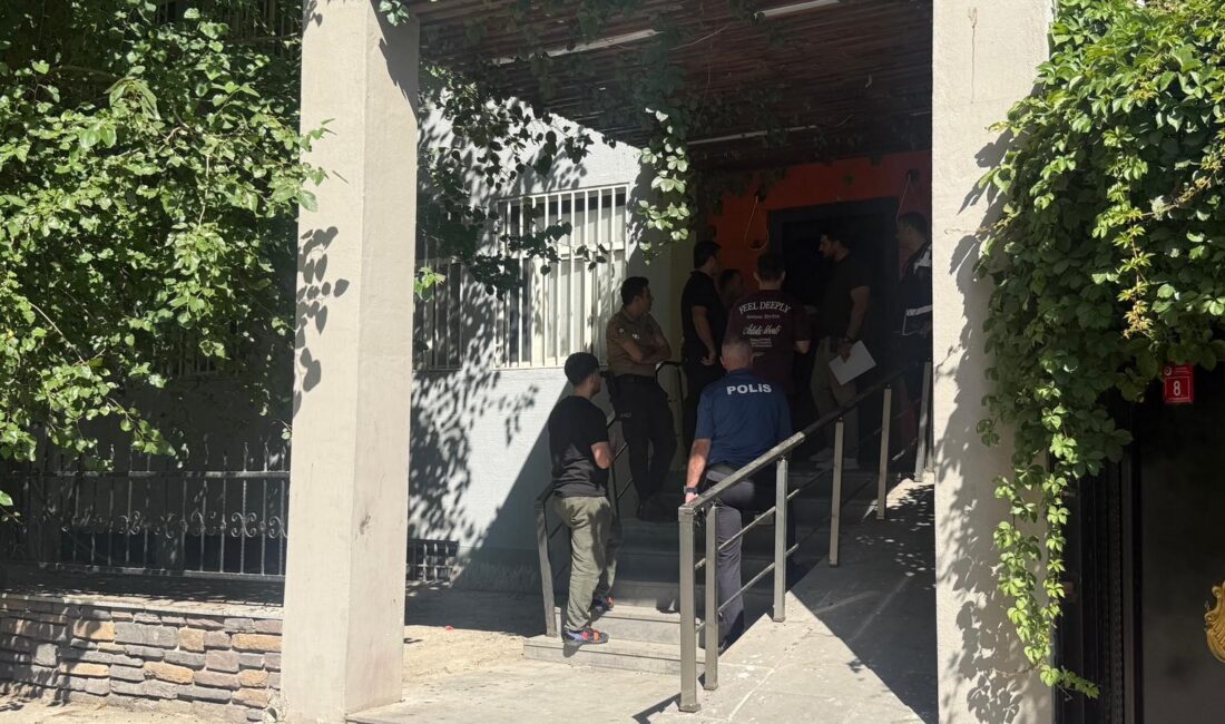 Diyarbakır'ın Yenişehir ilçesinde önceden mühürlenen eğlence mekanının, bitişiğinde bulunan eski