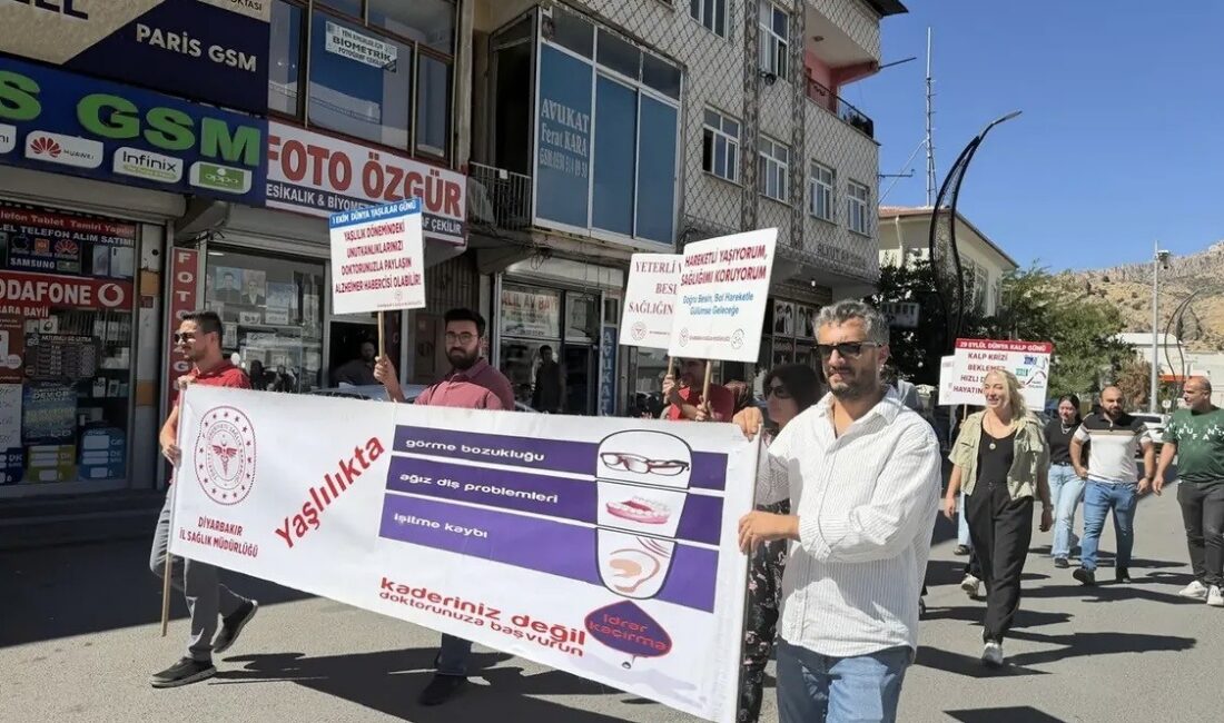 Diyarbakır'ın Çermik ilçesinde obeziteye karşı farkındalık oluşturmak için yürüyüş düzenlendi.
