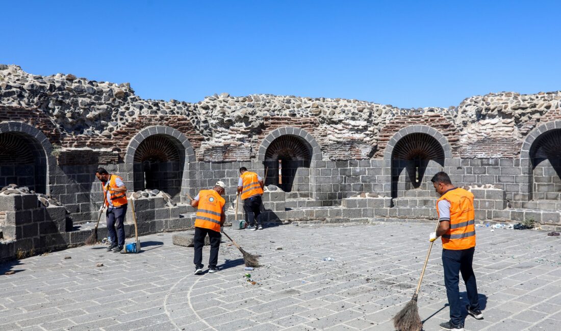 Diyarbakır Büyükşehir Belediyesi, “Amed’i Seviyorum, Kirletmiyorum” kampanyası kapsamında UNESCO Dünya