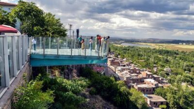 Diyarbakır Büyükşehir Belediyesi, Sur ilçesinde bulunan cam teras tesisleriyle ilgili