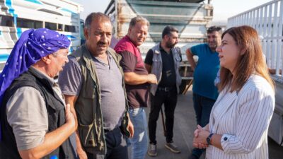 Diyarbakır Büyükşehir Belediyesi Eşbaşkanı Serra Bucak, Hayvan Borsası’nda esnaf ve