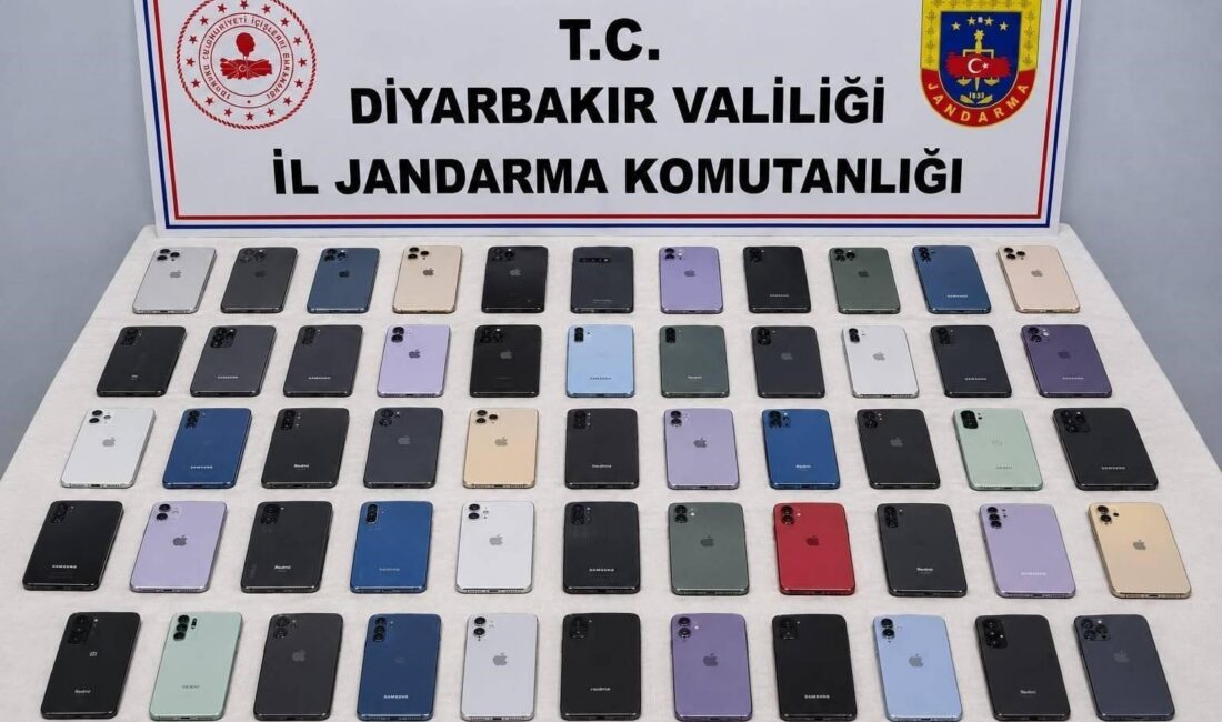 Diyarbakır’da jandarma ekiplerince düzenlenen kaçakçılık operasyonlarında, 34 şüpheli hakkında işlem