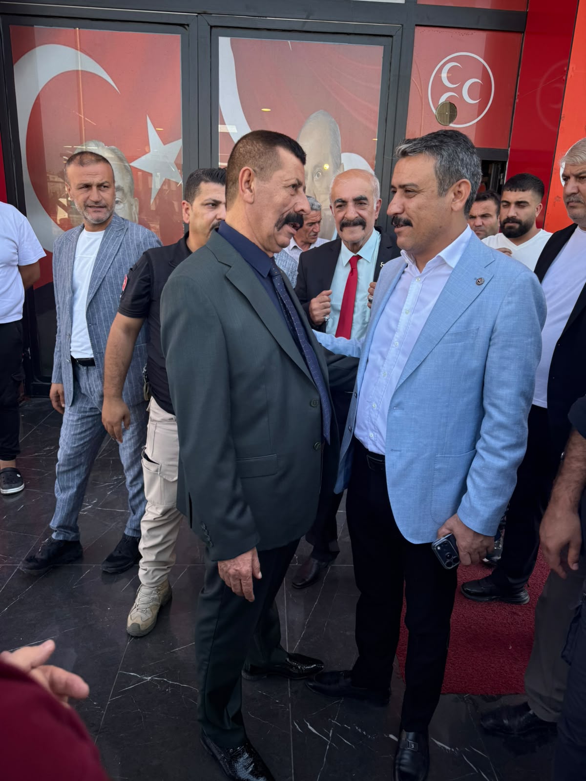 Hasan Özmen, MHP Diyarbakır İl Başkanı Özcoşkun’a başarı dileklerini iletti