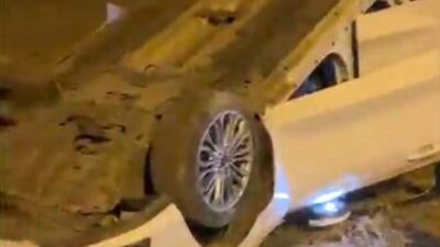Diyarbakır'ın Sur ilçesinde otomobilin takla atması sonucu meydana gelen trafik
