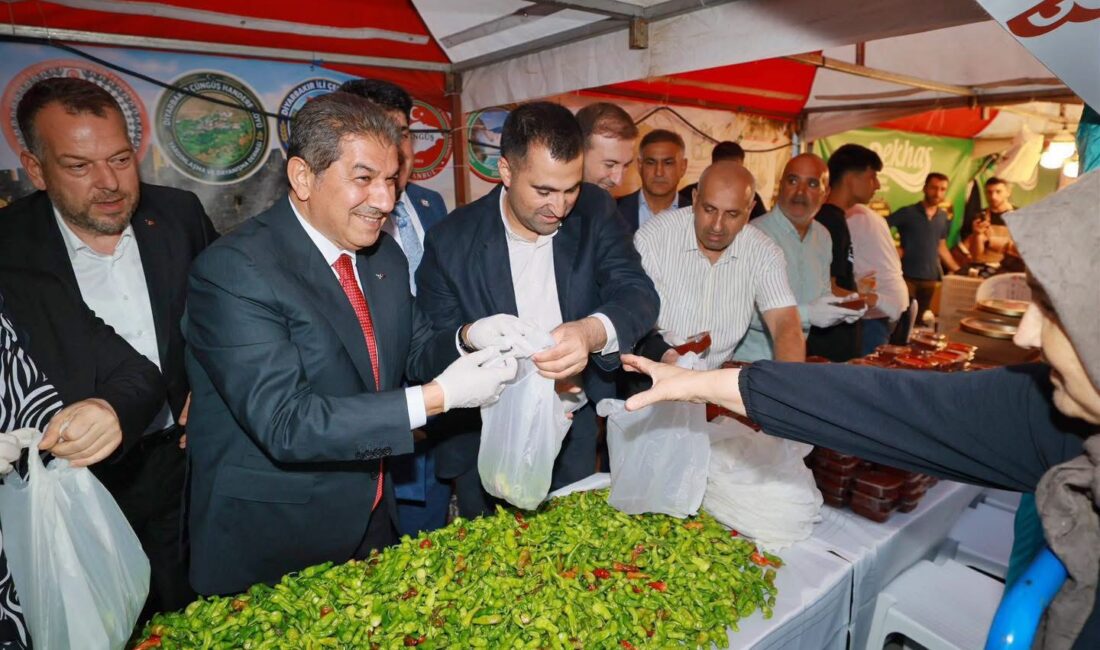 İstanbul'da Diyarbakır Yöresel Ürünler ve Ciğer Festivali düzenlendi.
