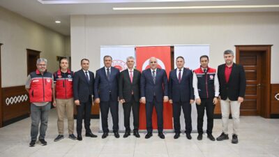 Valilik ve Ziraat Bankası iş birliğiyle hayata geçirilen “Köyümde Yaşamak