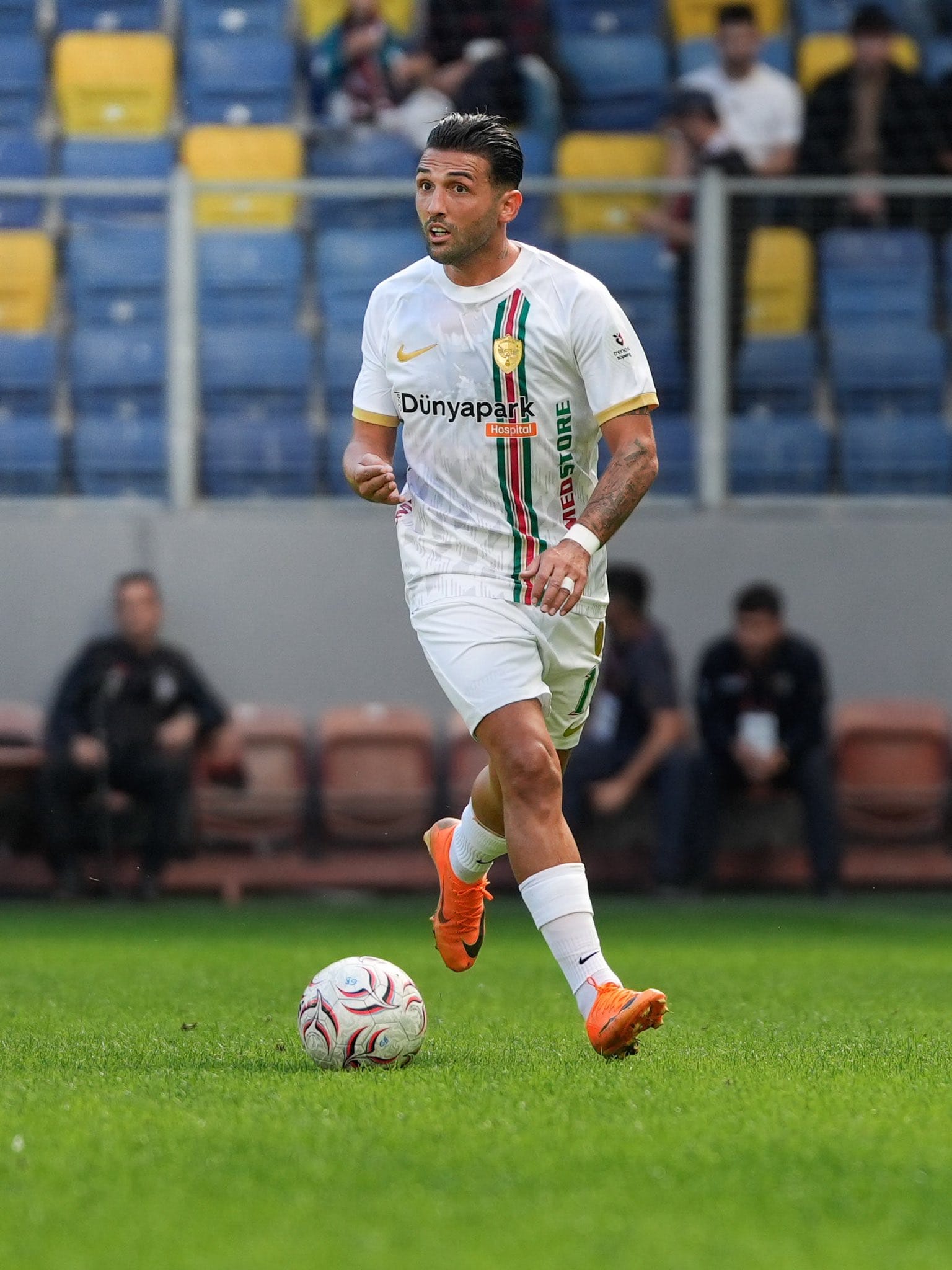 Amedspor deplasmanda son dakikada puan bıraktı!