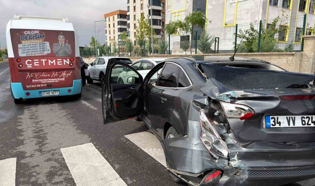 Diyarbakır’da özel halk otobüsü ile otomobilin çarpışması sonucu 1’i çocuk