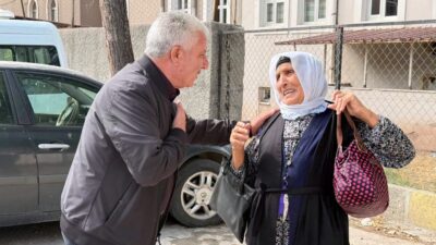 Diyarbakır’ın Çermik İlçe Belediye Başkanı Şehmus Karamehmetoğlu, Yaşlılar Gününü kutladı.
