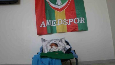 Diyarbakır’da yaşayan Mehmet Yücel, Amedspor forması giyen Mbaye Diagne’nin geçen